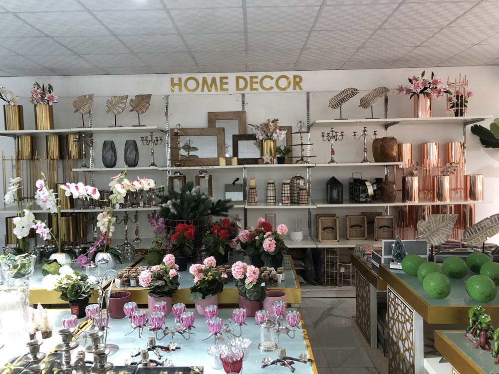 Home Decor for Sale in Kampala Uganda. Baker's Home Collections other services include: Fabric furniture, wood furniture, home furnishing, home decor, home ware, bath products, lighting and chandeliers, hotel furniture and office furniture. Baker's Home Collections is the leading supplier of furniture and home furnishing products in Kampala Uganda, East Africa. furnitureug.com