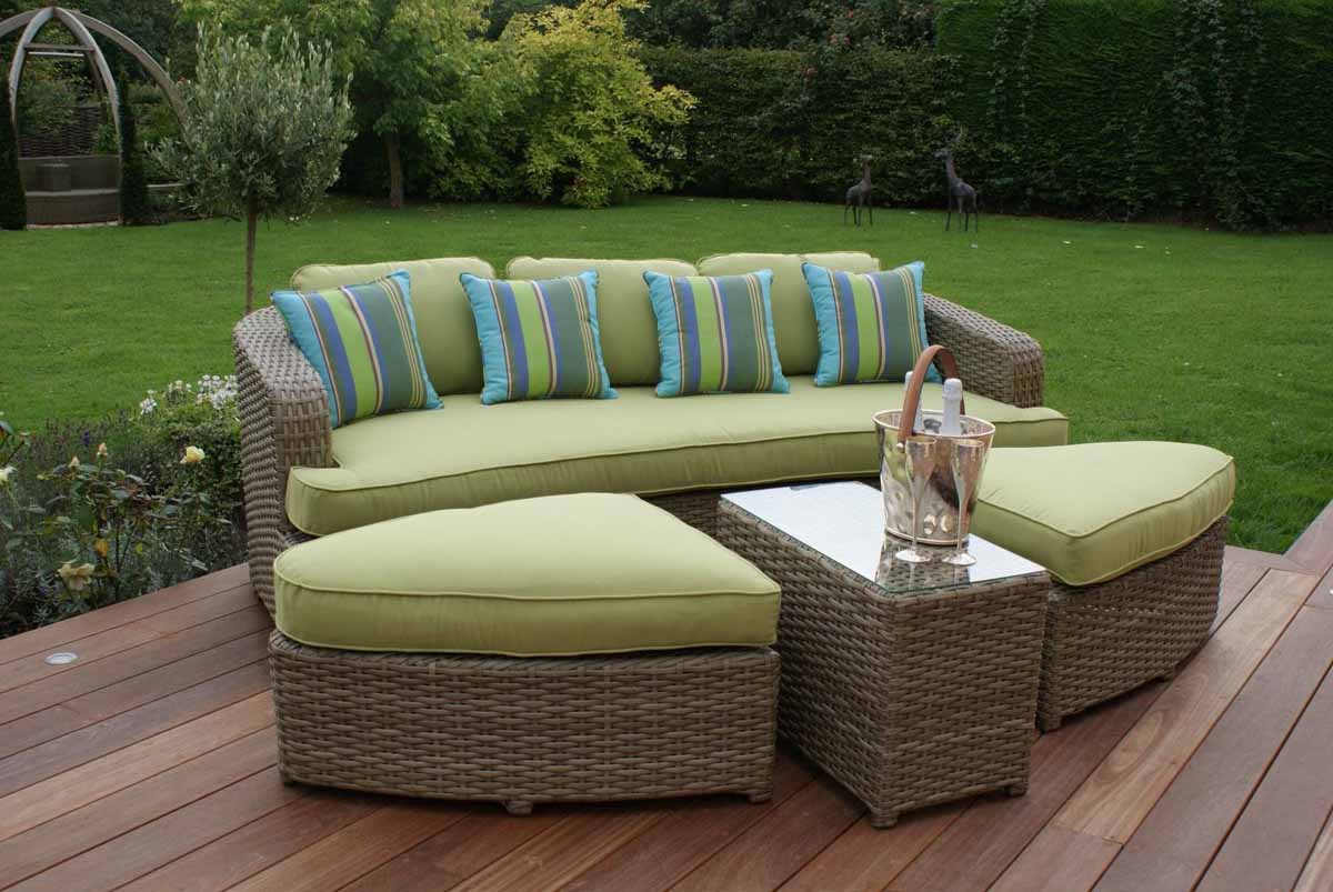 Outdoor Furniture for Sale in Kampala Uganda. Rattan Patio/Garden, Home, Hotel, Restaurant, Bar Outddor Furniture in Uganda. Chrome Outdoor Furniture Ltd Makes Outdoor/Garden/Patio Furniture in Categories of: Chairs, Dining Tables, Sofa Sets, Coffee Tables, Dining Chairs, Flower Vases, Sun Loungers, Outdoor Beds. Chrome Outdoor Furniture Ltd, Leading Furniture Manufacturer And Supplier of Quality Garden And Outdoor Furniture Products in Kampala Uganda, East Africa. furnitureug.com