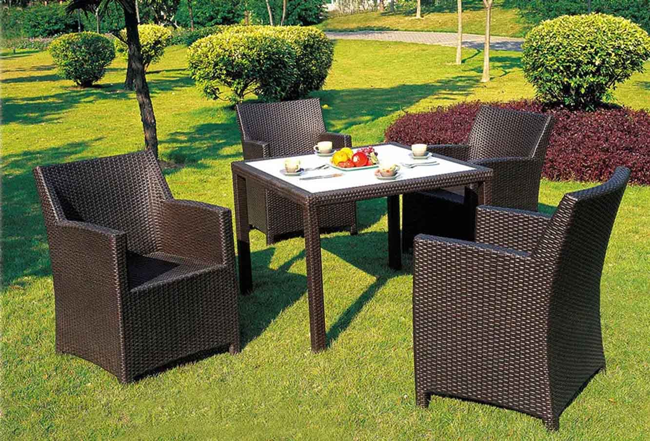 Outdoor Furniture for Sale in Kampala Uganda. Rattan Patio/Garden, Home, Hotel, Restaurant, Bar Outddor Furniture in Uganda. Chrome Outdoor Furniture Ltd Makes Outdoor/Garden/Patio Furniture in Categories of: Chairs, Dining Tables, Sofa Sets, Coffee Tables, Dining Chairs, Flower Vases, Sun Loungers, Outdoor Beds. Chrome Outdoor Furniture Ltd, Leading Furniture Manufacturer And Supplier of Quality Garden And Outdoor Furniture Products in Kampala Uganda, East Africa. furnitureug.com