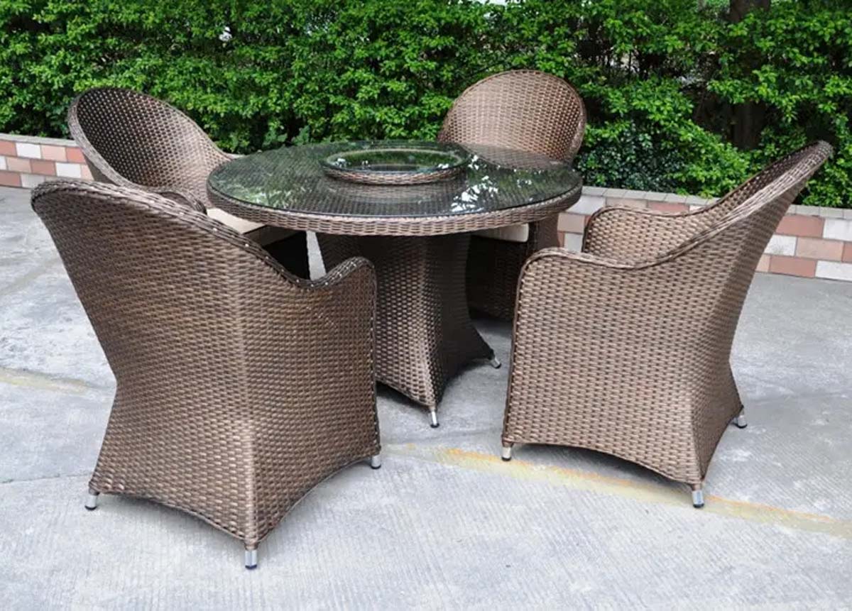 Outdoor Furniture for Sale in Kampala Uganda. Rattan Patio/Garden, Home, Hotel, Restaurant, Bar Outddor Furniture in Uganda. Chrome Outdoor Furniture Ltd Makes Outdoor/Garden/Patio Furniture in Categories of: Chairs, Dining Tables, Sofa Sets, Coffee Tables, Dining Chairs, Flower Vases, Sun Loungers, Outdoor Beds. Chrome Outdoor Furniture Ltd, Leading Furniture Manufacturer And Supplier of Quality Garden And Outdoor Furniture Products in Kampala Uganda, East Africa. furnitureug.com