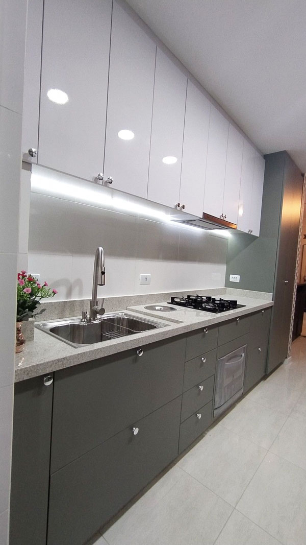 Kitchen Cabinets for Sale in Kampala Uganda. Stylish Modern Board Wood Kitchen Cabinets Uganda. Furniset Ideaz, Leading Furniture Designer, Maker/Manufacturer And Supplier of Quality Cabinet Wood Furniture Products in Kampala Uganda, East Africa. furnitureug.com
