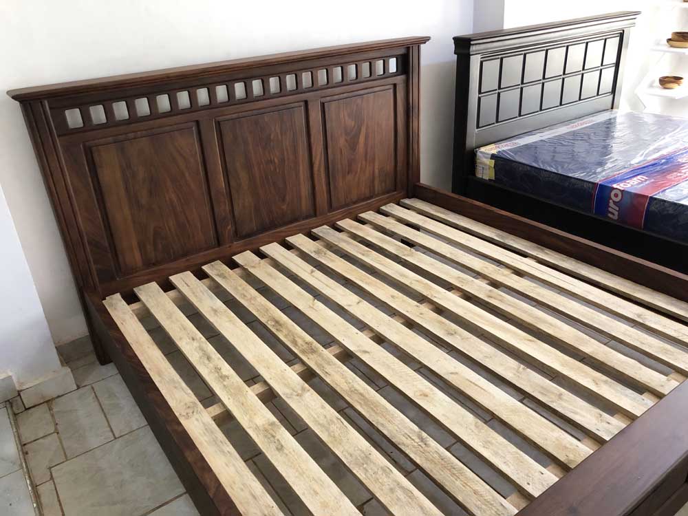 Beds for Sale in Kampala Uganda. Munton Wood Ark Uganda services: wood furniture, home furniture, wood products, hotel furniture and office furniture. Munton Wood Ark Uganda is the leading supplier of furniture and wood products in Kampala Uganda, East Africa. furnitureug.com