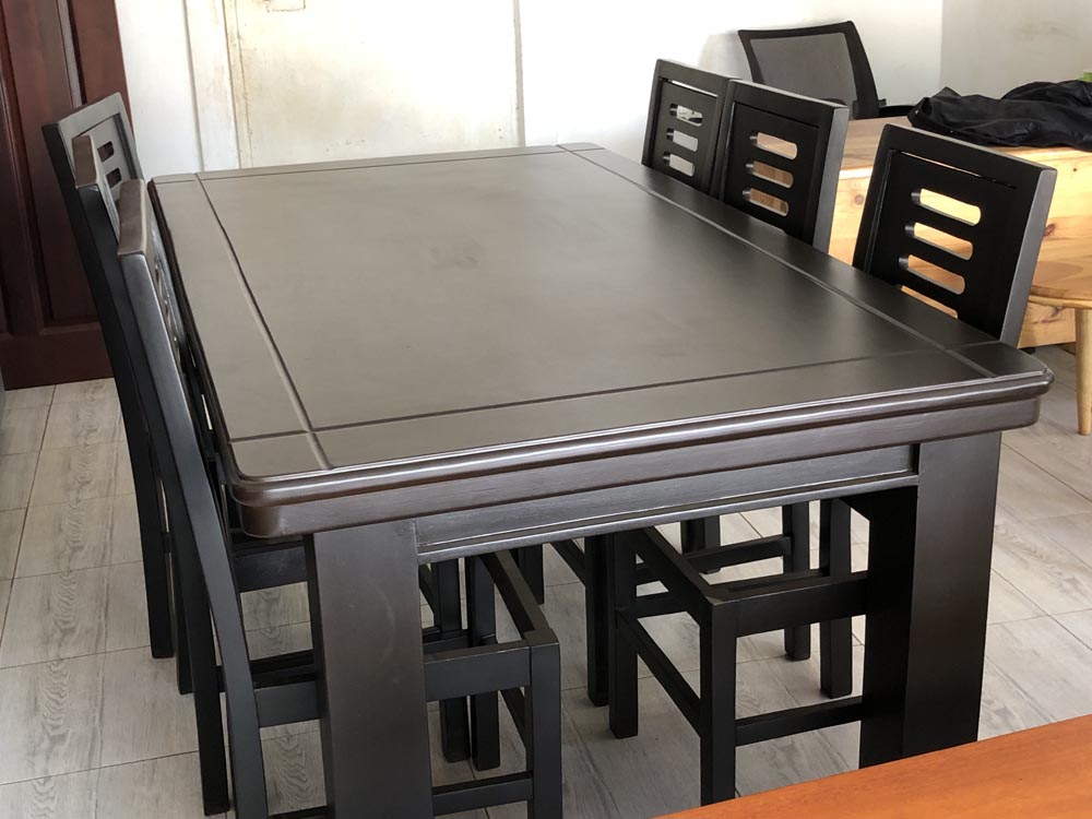 Dining Tables for Sale in Kampala Uganda. Munton Wood Ark Uganda services: wood furniture, home furniture, wood products, hotel furniture and office furniture. Munton Wood Ark Uganda is the leading supplier of furniture and wood products in Kampala Uganda, East Africa. furnitureug.com