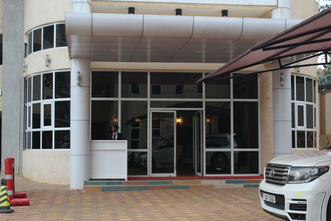 Aluminium Doors for Sale in Kampala Uganda. Aluminium Custom Made Doors Uganda. Oldvoi Uganda Ltd, Leading Manufacturer And Supplier of Aluminium Products in Kampala Uganda, East Africa. furnitureug.com