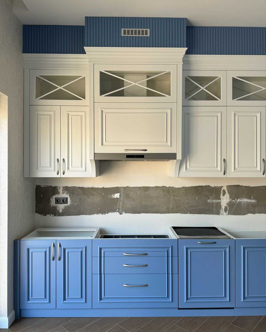 Kitchen Cabinets for Sale in Kampala Uganda. Kitchen Design And Cabinets Installation. Trust Interiors Uganda. Leading Interior Design Furniture Company in Uganda, Designers, Installers, Makers/Manufacturers Of Modern Furniture Products And Interior Design Services In Kampala Uganda, East Africa. furnitureug.com